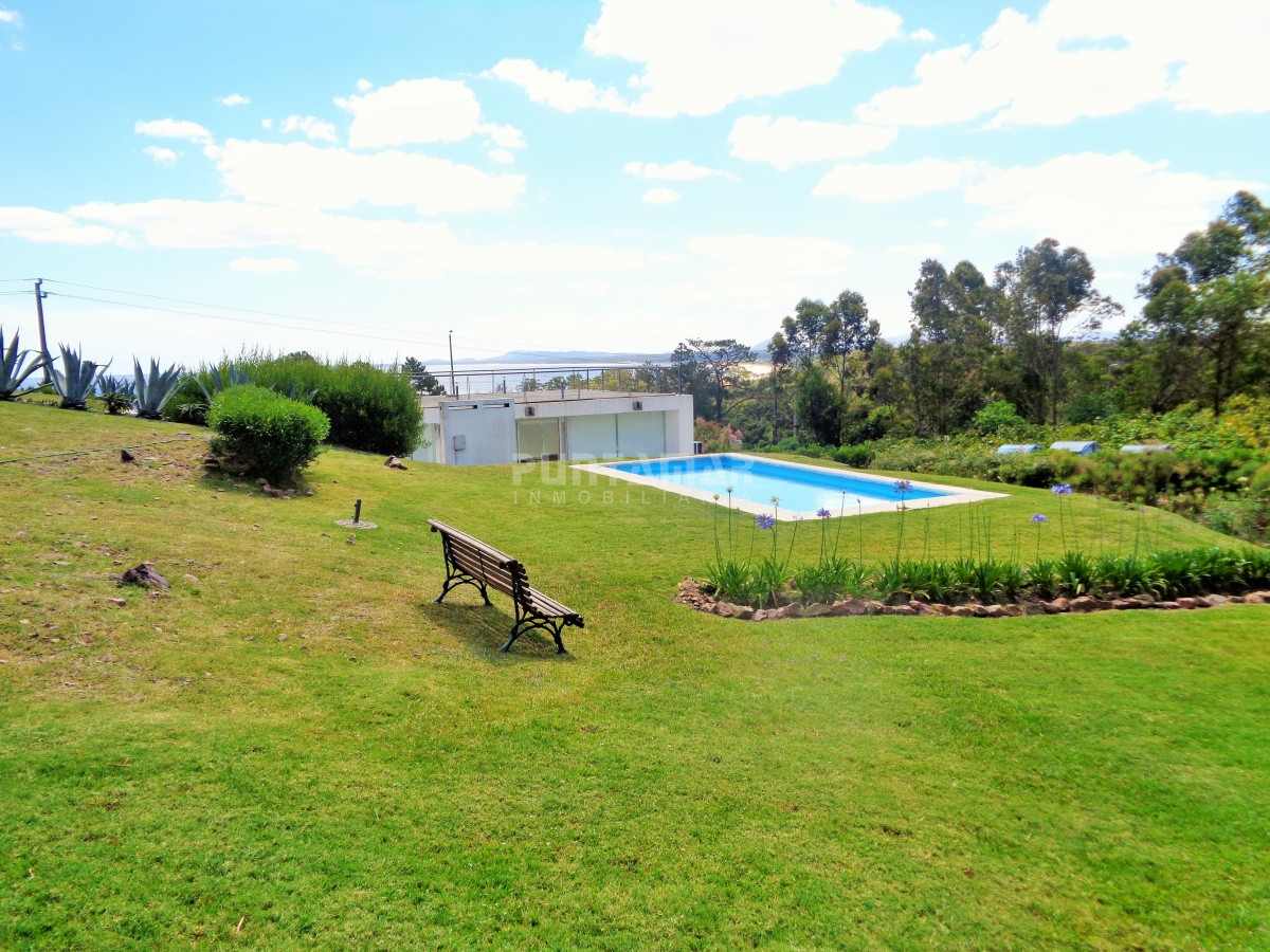 Apartamento ID.211840 - DIVINO APARTAMENTO UBICADO EN PLANTA BAJA CON TERRAZA AL PARQUE , PARRILLERO PROPIO Y  VISTA PANORAMICA HACIA LA PLAYA Y PUESTA DE SOL.