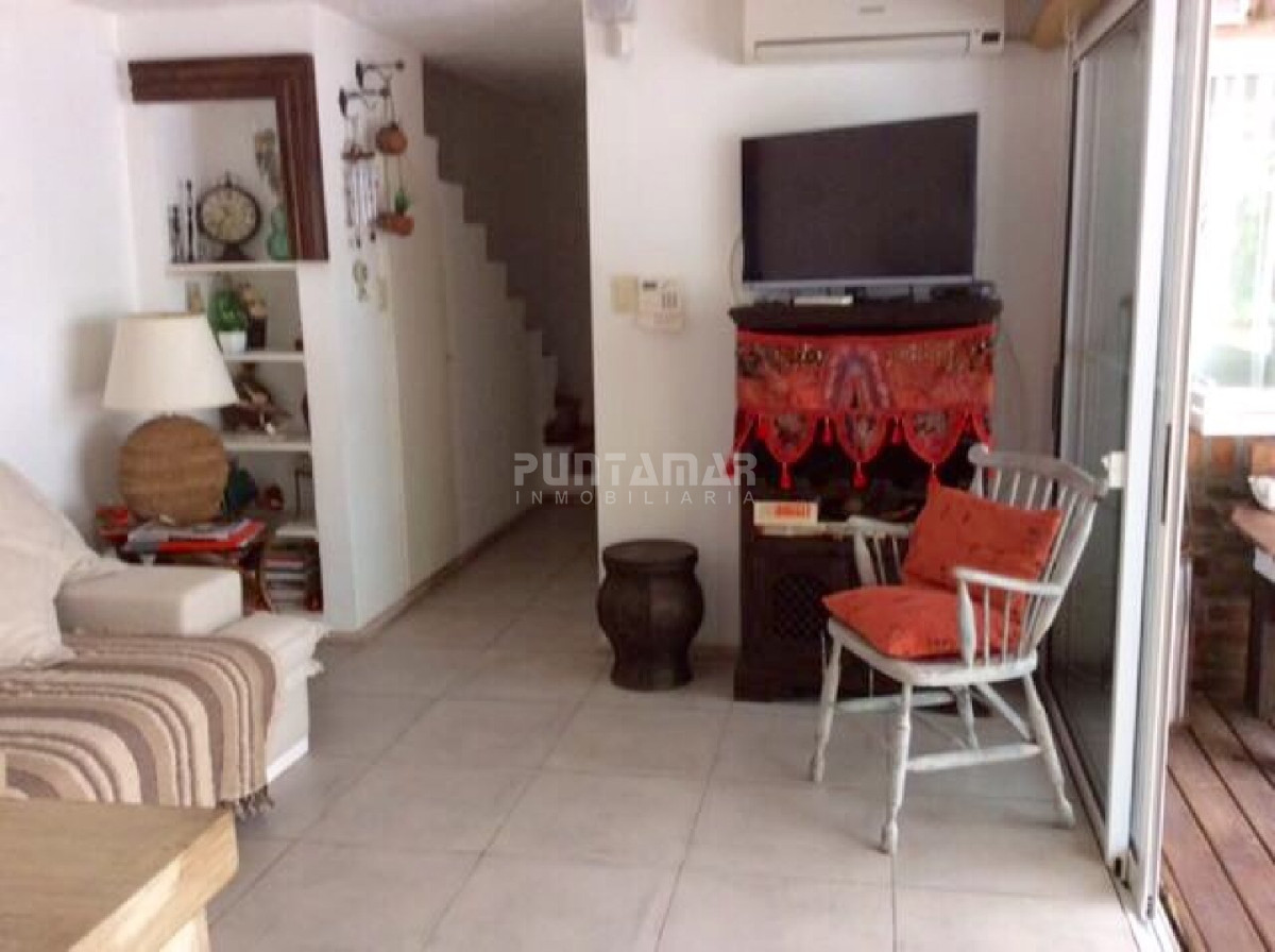 Apartamento ID.210195 - A metros de Montoya y La Posta del Cangrejo. 3 dormitorios y parrillero propio!
