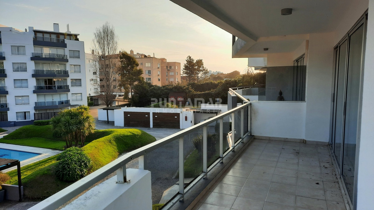 Apartamento ID.212989 - DEPARTAMENTO DE 3 DORMITORIOS CON TERRAZA Y VISTA AL MAR