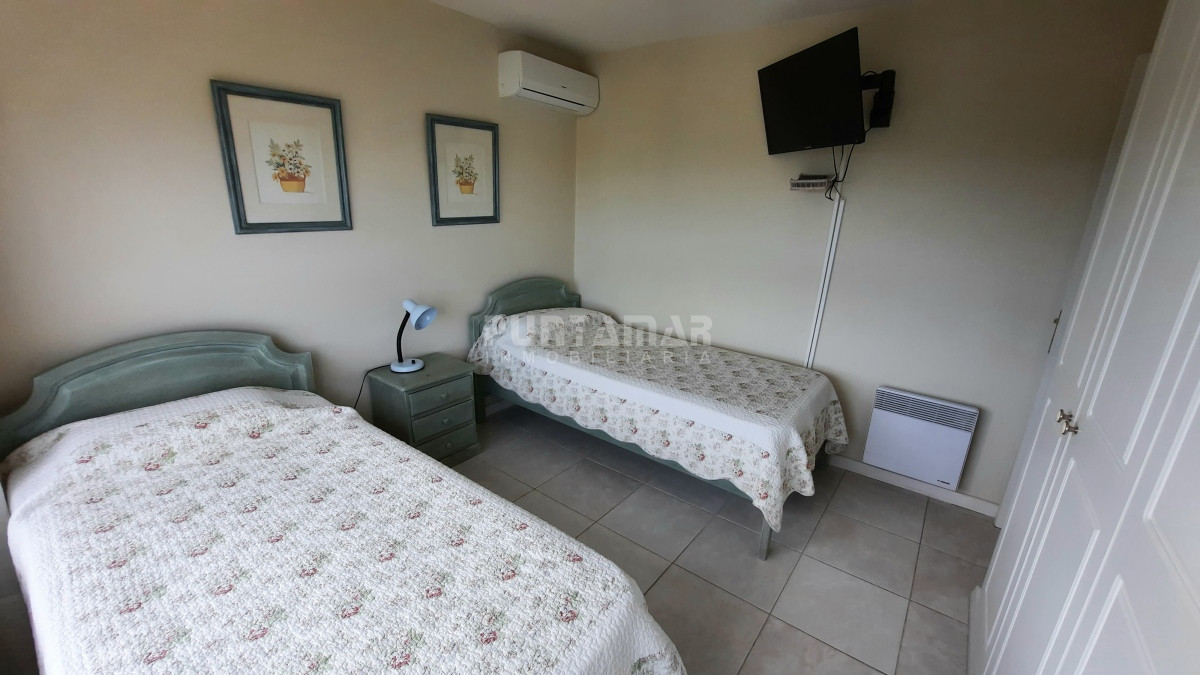 Apartamento ID.213016 - DEPARTAMENTO DE 2 DORMITORIOS EN PISO ALTO DE MUY BUEN EDIFICIO