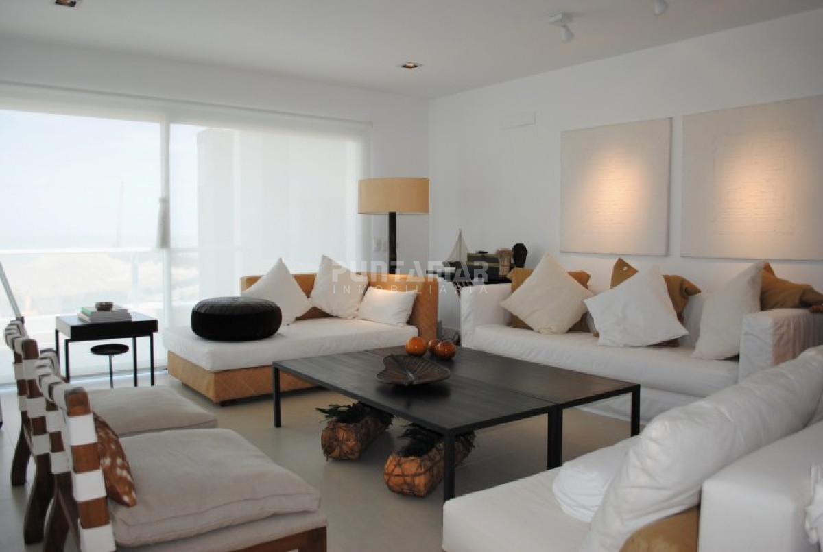 Apartamento ID.213106 - ALQUILER HERMOSO APARTAMENTO 4 DORMITORIOS FRENTE AL MAR