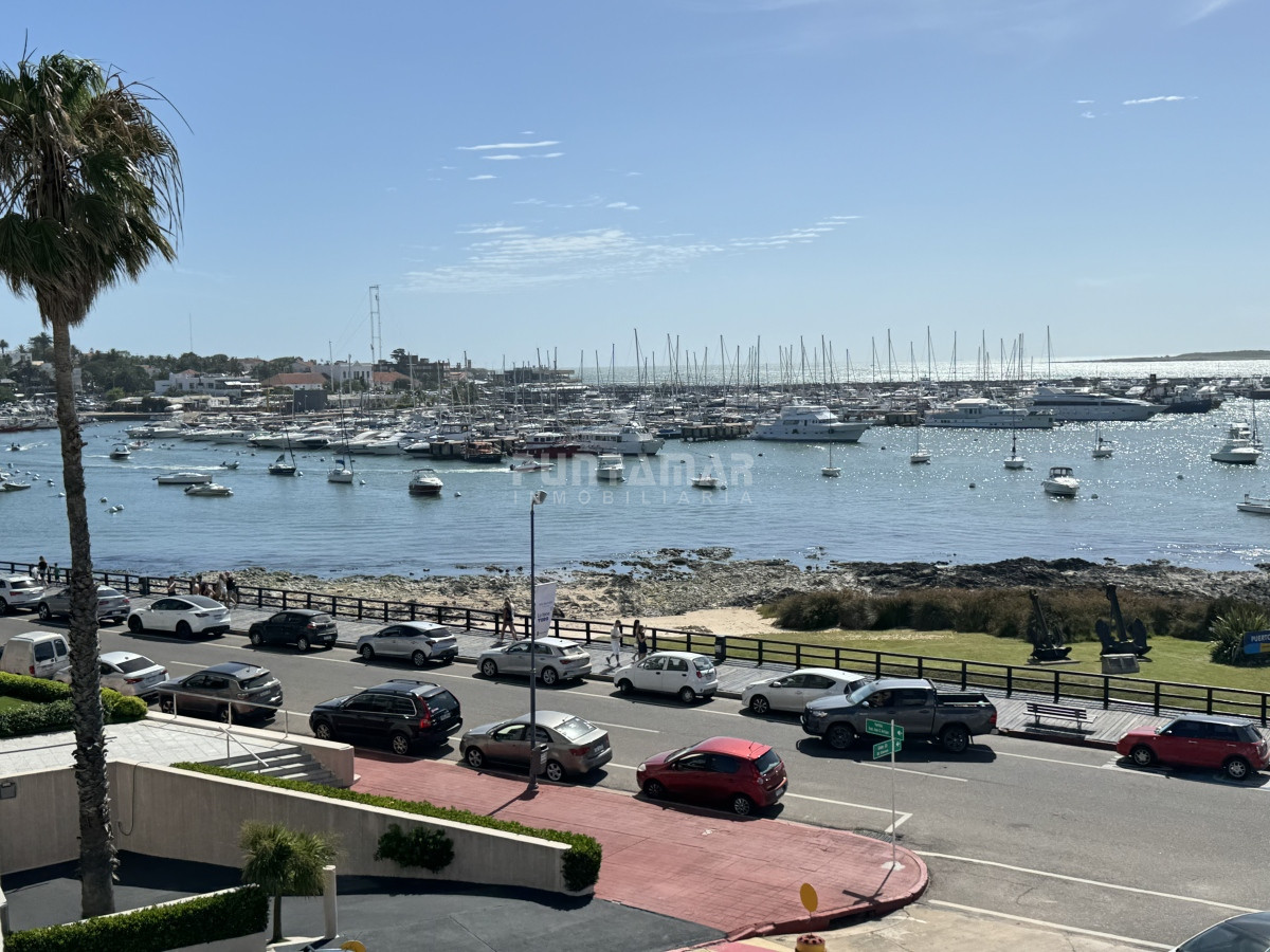 Apartamento ID.1351 - Reciclado en venta, vista al puerto