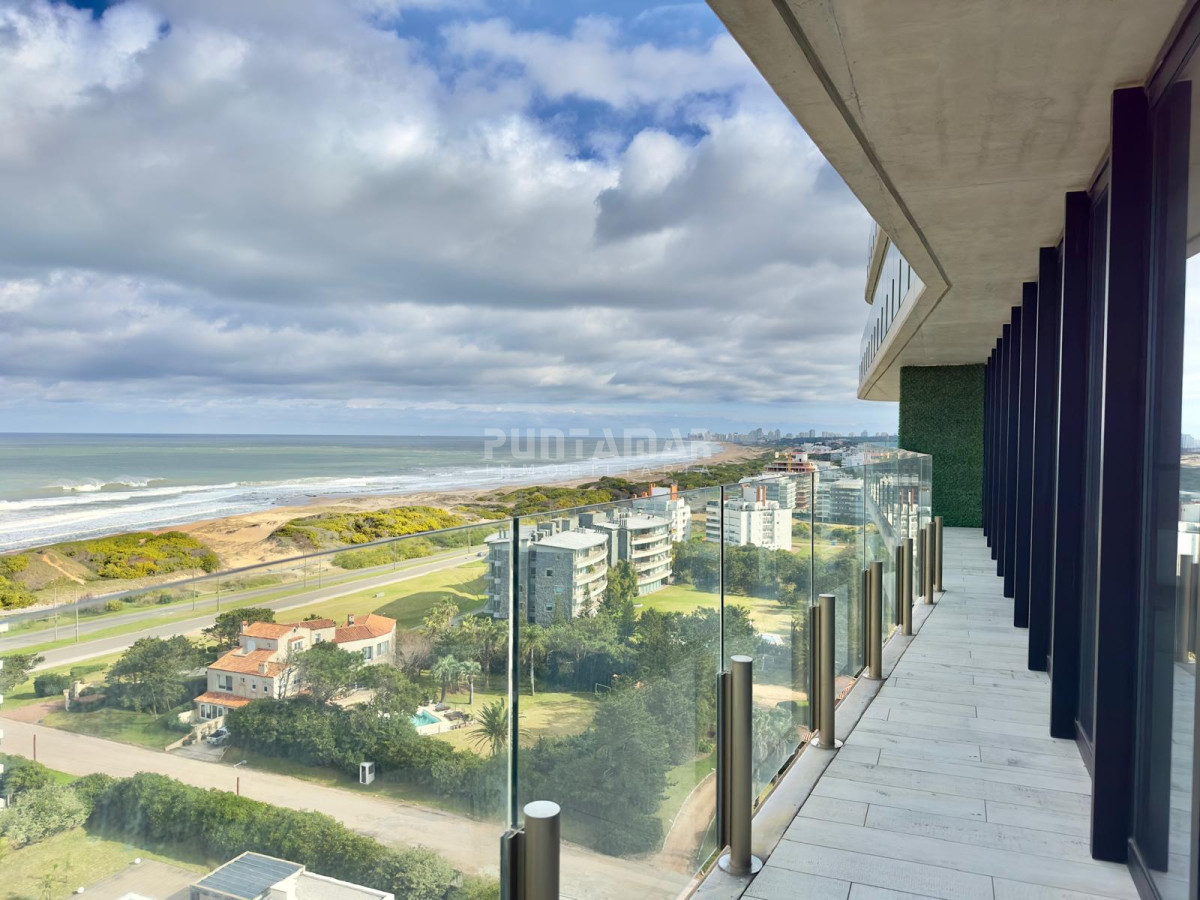 Apartamento ID.213518 - ESPECTACULAR APARTAMENTO EN SURFSIDE CON VISTAS PANORAMICAS A LA BARRA Y AL MAR