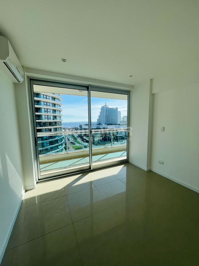 Apartamento ID.213731 - EXCLUSIVO PENTHOUSE DE 3 DORMITORIOS SOBRE AVENIDA CHIVERTA