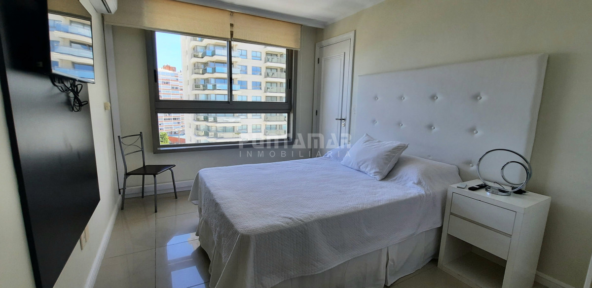 Apartamento ID.1339 - IMPORTANTE DEPARTAMENTO DE 3 DORMITORIOS EN SUITE 