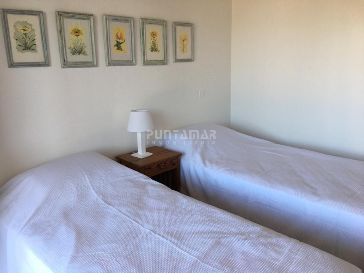Apartamento ID.212854 - APARTAMENTO EN ALQUILER FRENTE A LA PLAYA  DE MANANTIALES 