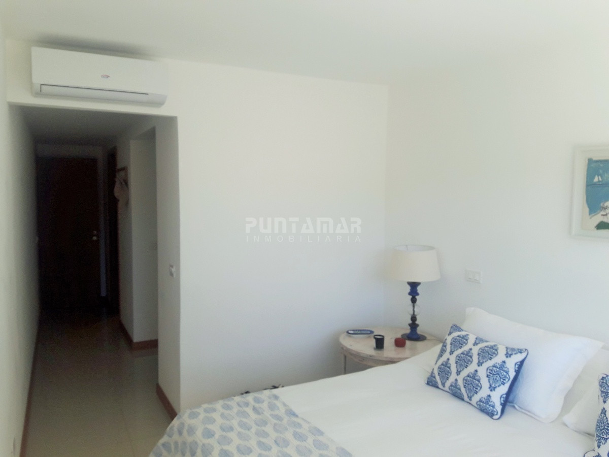 Apartamento ID.211814 - DIVINO APARTAMENTO FRENTE AL MAR , TRES SUITE CON SALIDA A TERRAZA PROPIA , AMPLIO LIVING COMEDOR, AMENITIS MUY COMPLETOS OFRECE EL EDIFICIO.