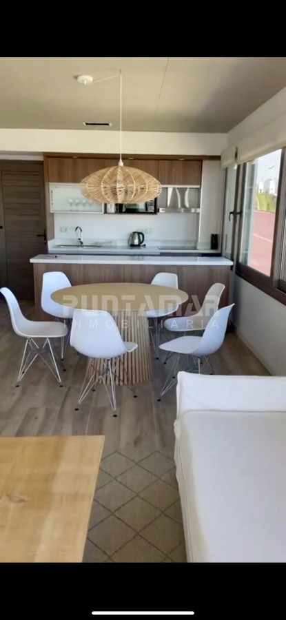 Apartamento ID.213676 - ESPECTACULAR PENTHOUSE A 50 METROS DEL MAR EN LA BARRA