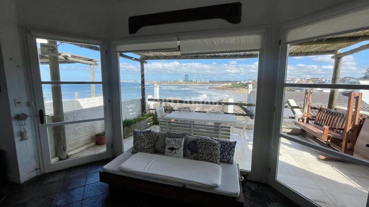 Apartamento ID.210085 - ALQUILER ESPECTACULAR TRIPLEX SOBRE LA PLAYA POSTA DEL CANGREJO 