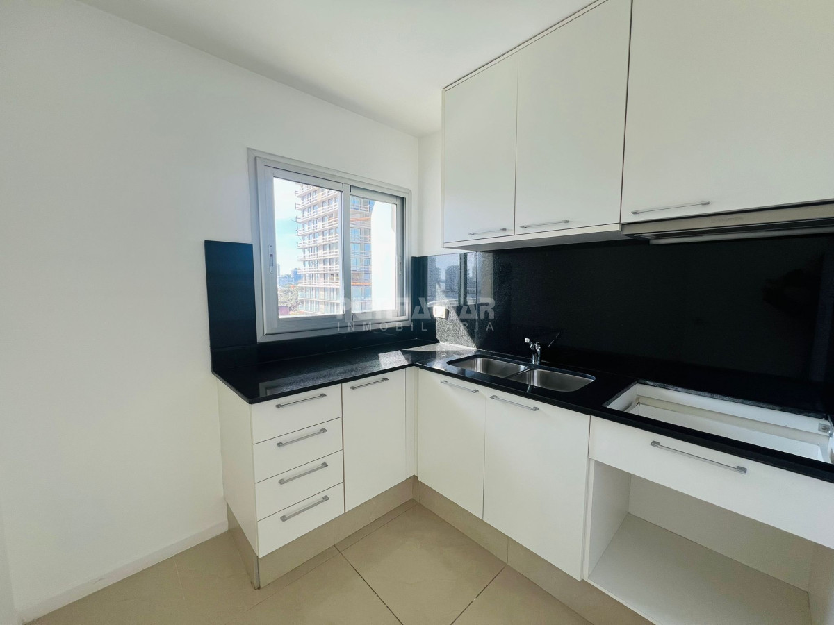 Apartamento ID.213731 - EXCLUSIVO PENTHOUSE DE 3 DORMITORIOS SOBRE AVENIDA CHIVERTA