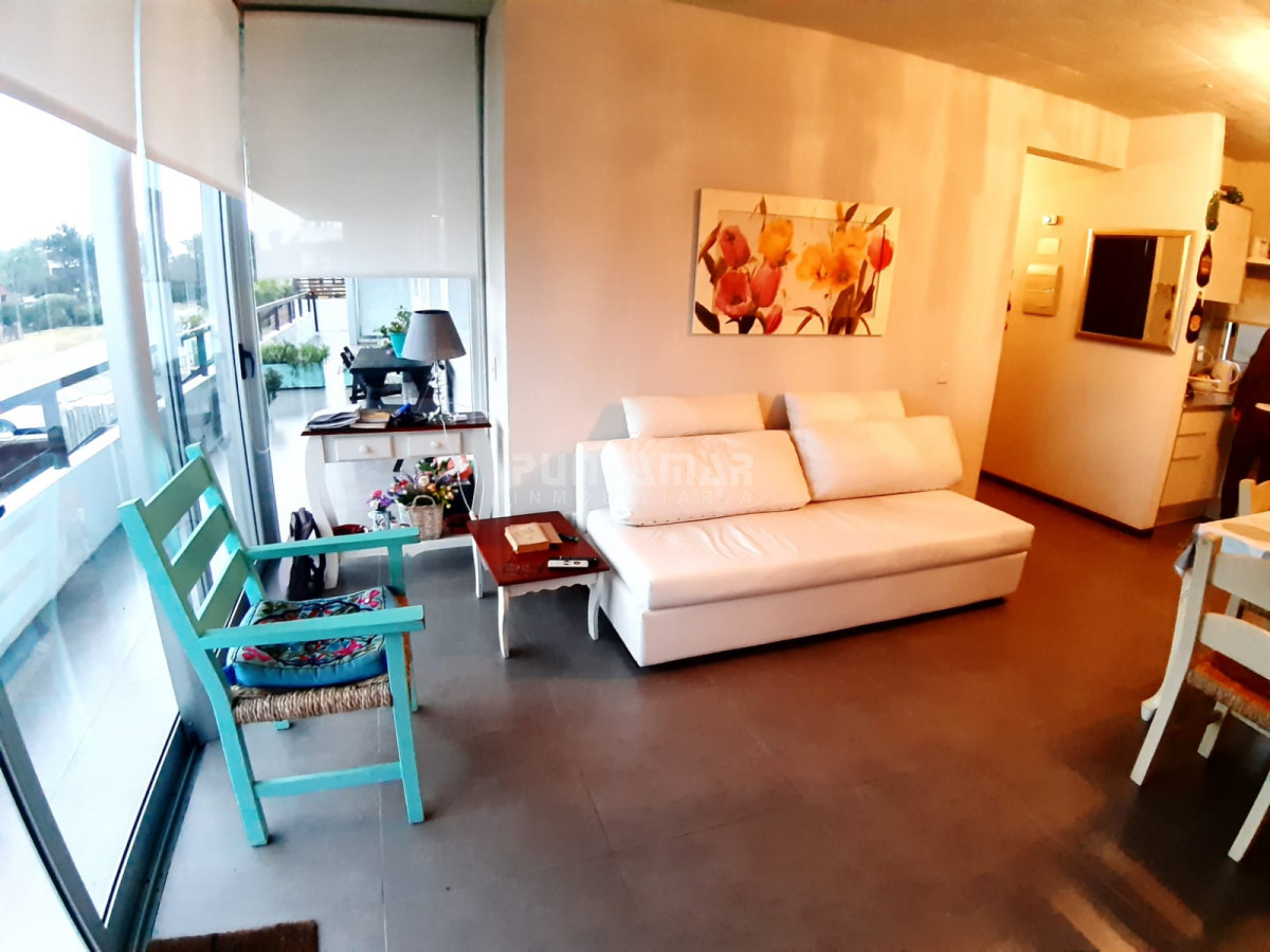Apartamento ID.213064 - ALQUILER HERMOSO APARTAMENTO CON TERRAZA A METROS DE PLAYA BIKINI 