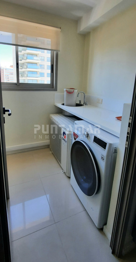 Apartamento ID.1339 - IMPORTANTE DEPARTAMENTO DE 3 DORMITORIOS EN SUITE 