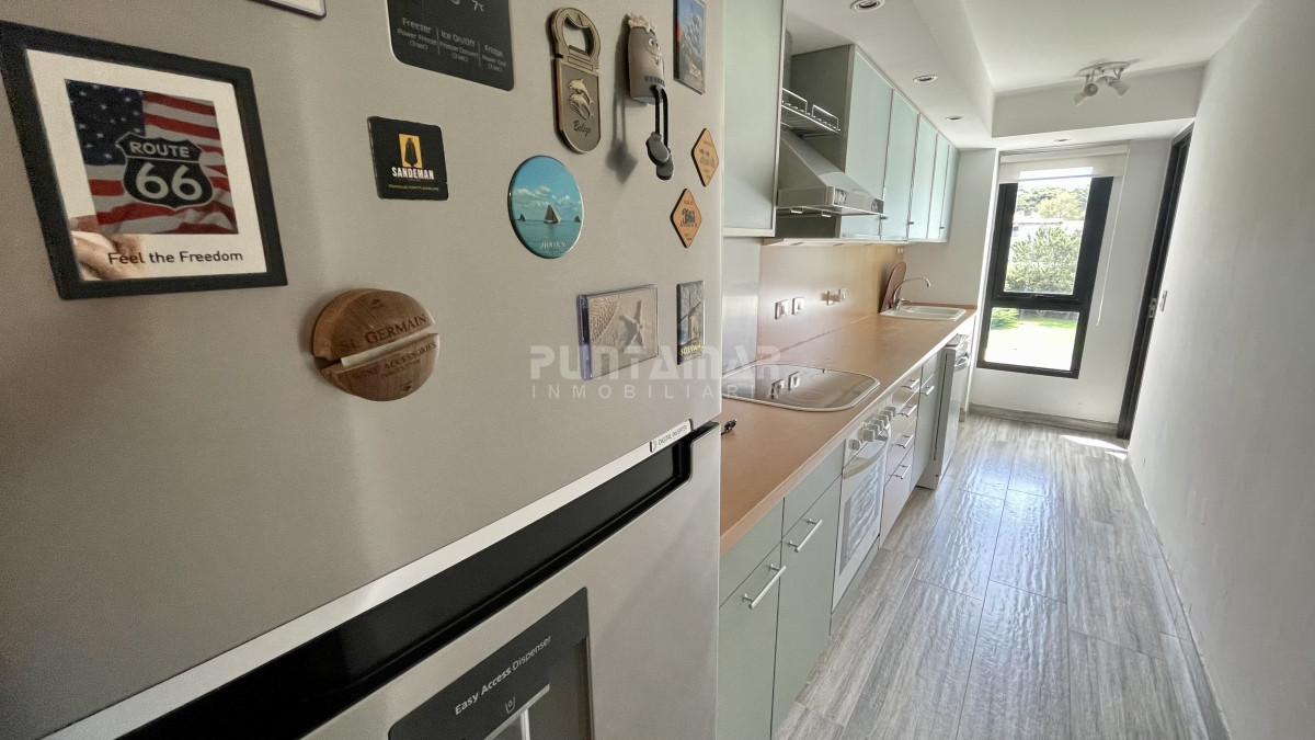 Apartamento ID.213160 - ALQUILER HERMOSO APARTAMENTO SOBRE EL MAR PARADA 26 DE LA BRAVA 
