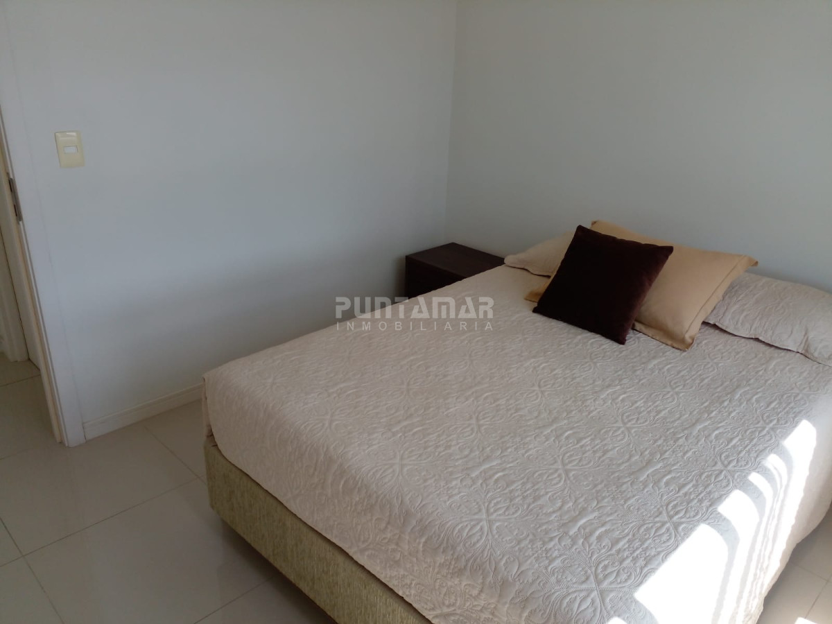 Apartamento ID.212573 - ALQUILER INVERNAL DEPARTAMENTO DE UN DORMITORIO EN EDIFICIO DE CATEGORÍA