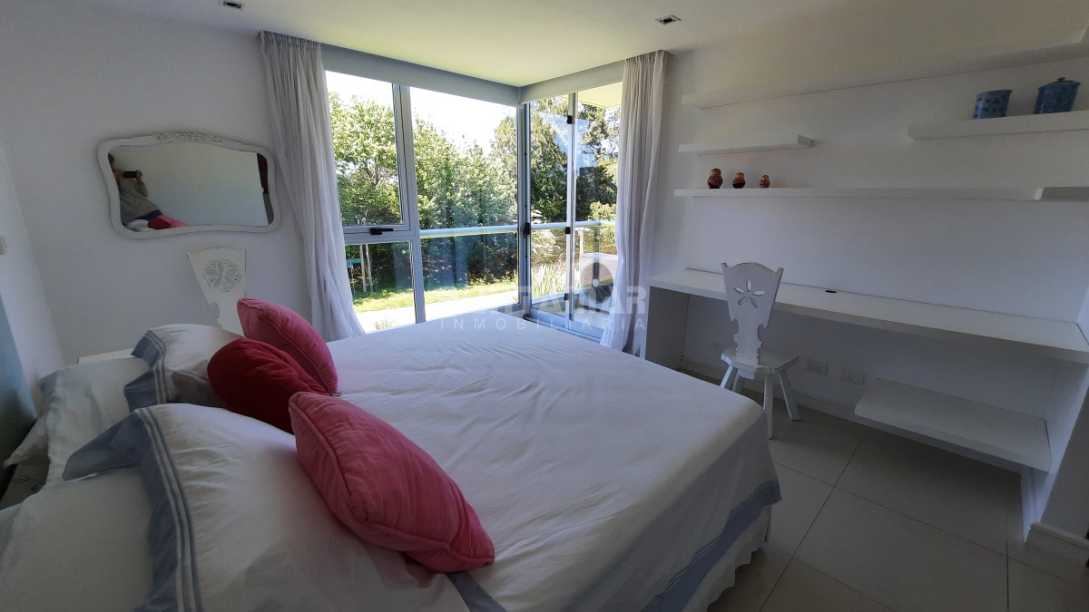 Apartamento ID.213182 - EXCLUSIVO DEPARTAMENTO DE 3 DORMITORIOS CON DEPENDENCIA EN LA BRAVA
