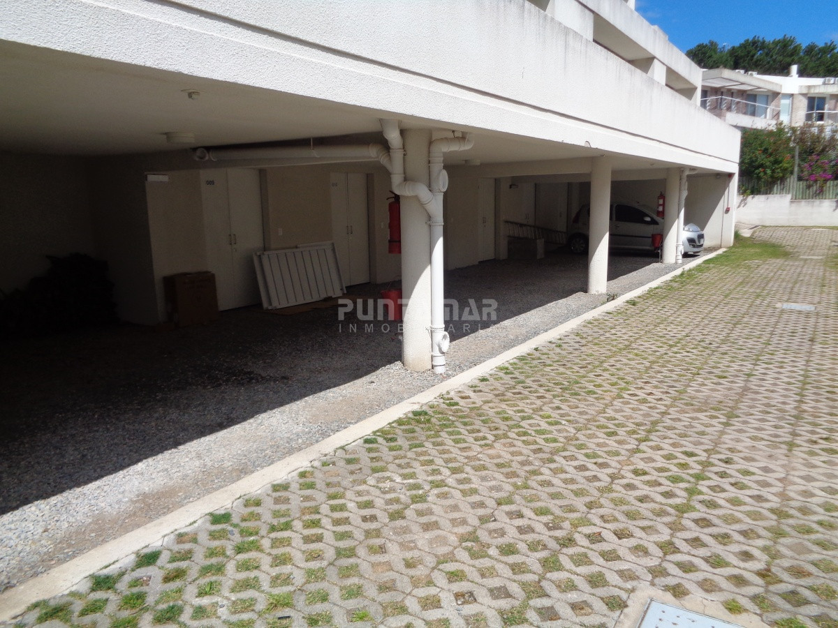 Apartamento ID.211839 - APARTAMENTO EN PUNTA BALLENA, CERCA DE PLAYA PORTEZUELO, VISTA Y ATARDECERES INCREIBLES..!!!
