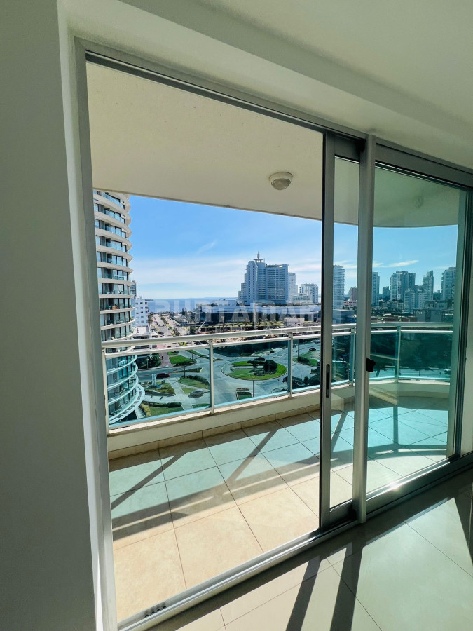 Apartamento ID.213731 - EXCLUSIVO PENTHOUSE DE 3 DORMITORIOS SOBRE AVENIDA CHIVERTA