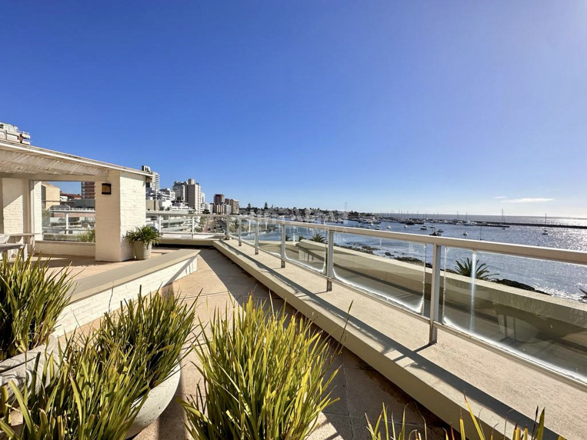 Apartamento ID.213127 - FRENTE AL PUERTO DE PUNTA DEL ESTE, DEPARTAMENTO PENTHOUSE DUPLEX EN ALQUILER