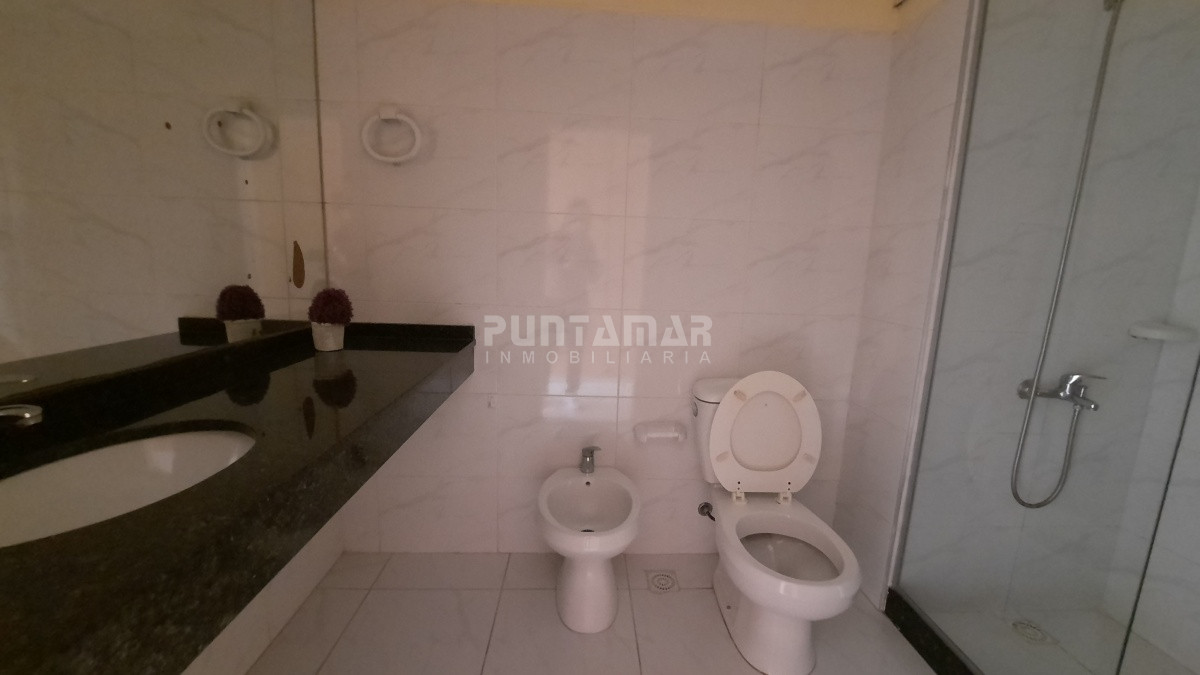 Apartamento ID.212985 - DEPARTAMENTO DE 3 DORMITORIOS CON VISTA AL MAR 