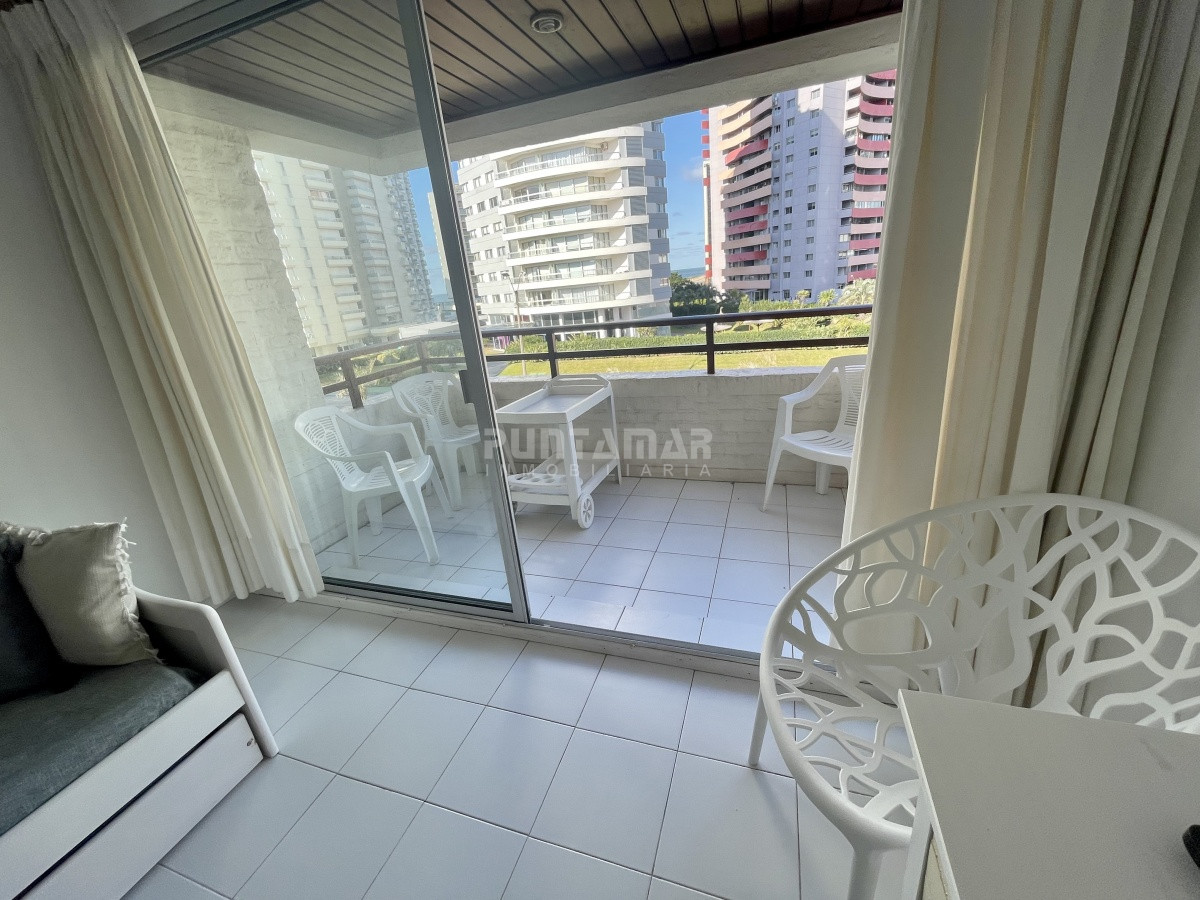 Apartamento ID.3019 - VENTA Y ALQUILER DEPARTAMENTO EN PUNTA DEL ESTE 1 DORMITORIO CON PISCINA