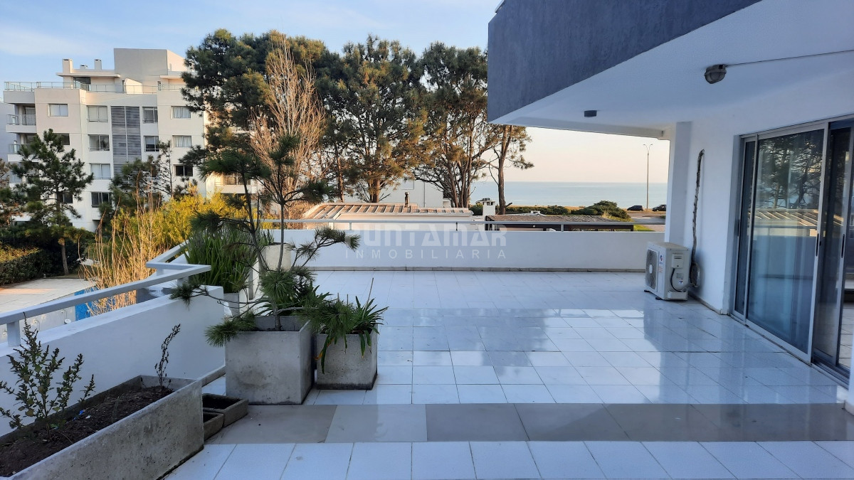 Apartamento ID.212989 - DEPARTAMENTO DE 3 DORMITORIOS CON TERRAZA Y VISTA AL MAR