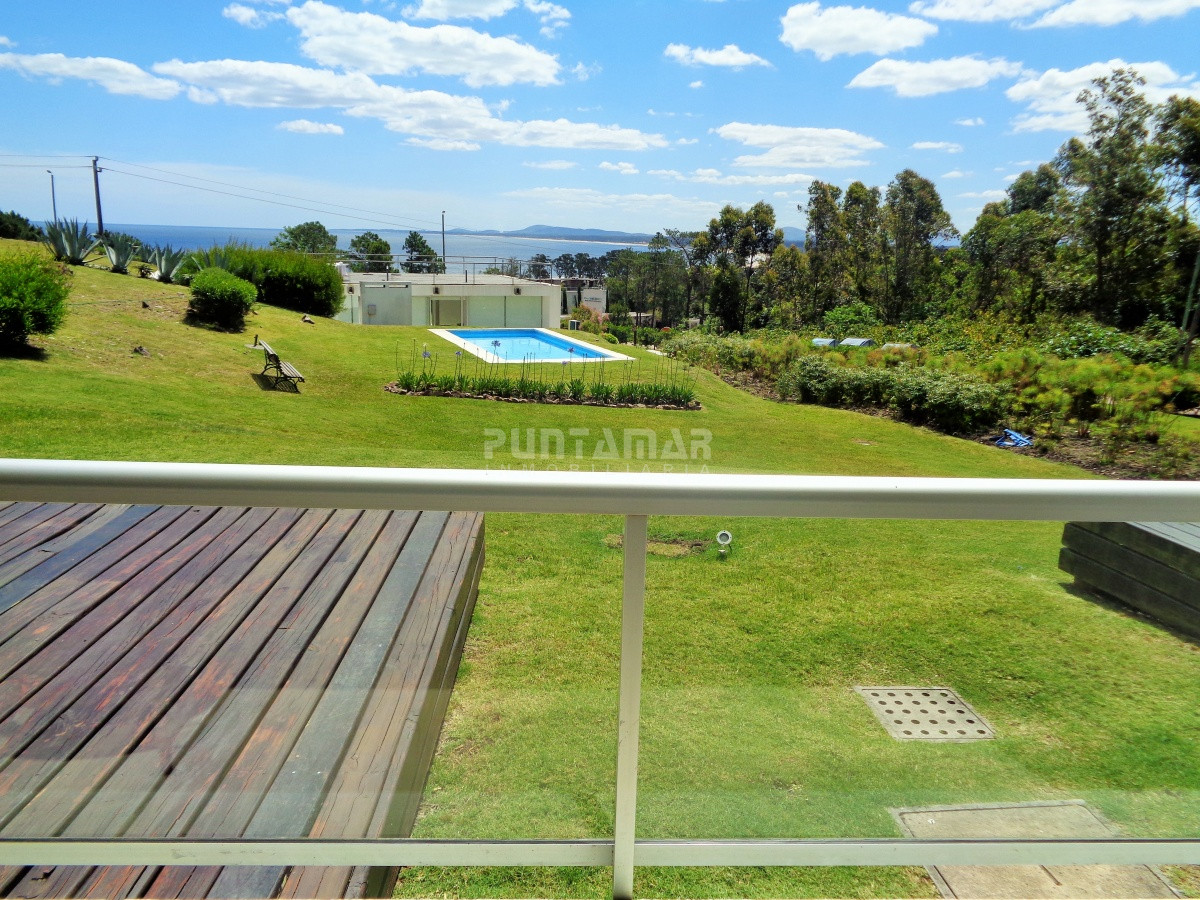 Apartamento ID.211840 - DIVINO APARTAMENTO UBICADO EN PLANTA BAJA CON TERRAZA AL PARQUE , PARRILLERO PROPIO Y  VISTA PANORAMICA HACIA LA PLAYA Y PUESTA DE SOL.