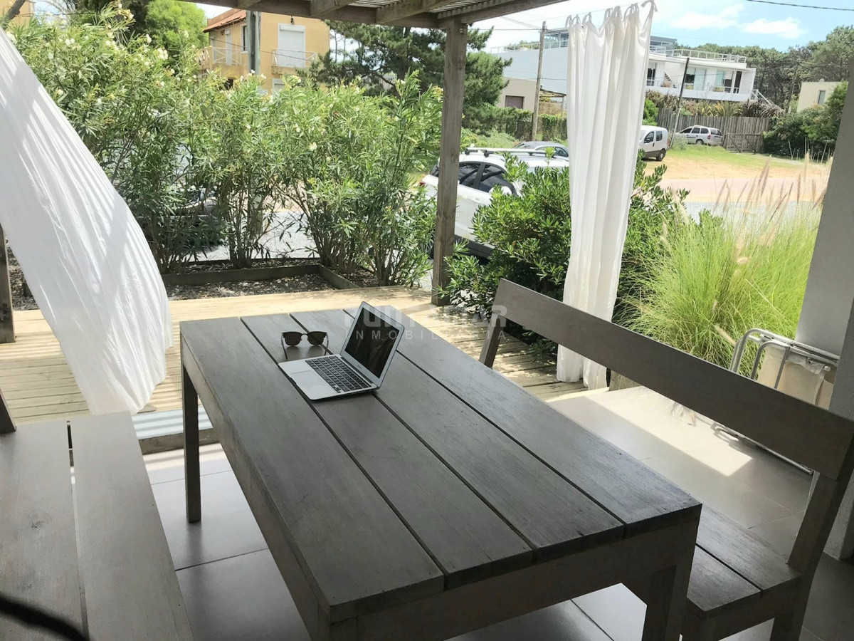 Apartamento ID.212773 - DUPLEX DE 3 DORMITORIOS EN MANANTIALES CON PARRILLERO PROPIO