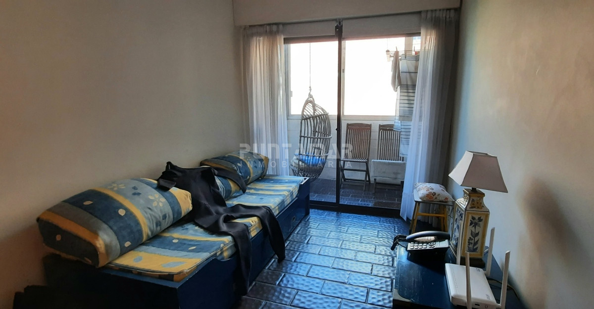 Apartamento ID.1274 - APARTAMENTO DE 3 DORMITORIOS EN LA PENÍNSULA CON BALCON AL FRENTE Y VISTA AL MAR