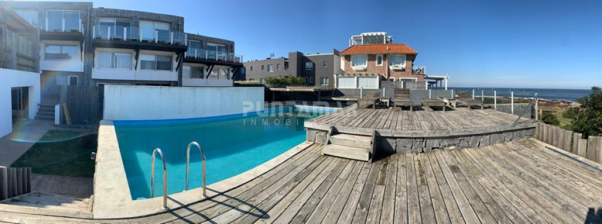 Apartamento ID.212752 - APARTAMENTO DE 3 DORMITORIOS, EN 3 NIVELES, CON INCREIBLES VISTAS AL MAR 