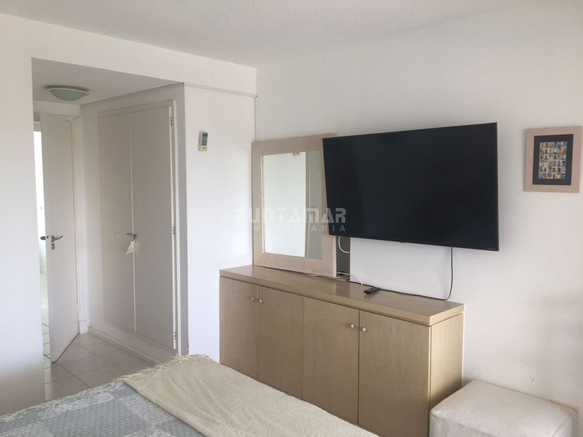 Apartamento ID.213101 - Lincoln Center Venta de amplio apartamento con todos los servicios frente al mar