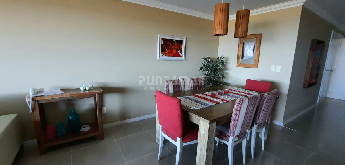 Apartamento ID.213467 - IMPORTANTE DEPARTAMENTO DE 3 DORMITORIOS EN SUITE 