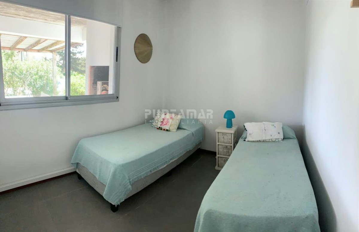 Apartamento ID.212773 - DUPLEX DE 3 DORMITORIOS EN MANANTIALES CON PARRILLERO PROPIO