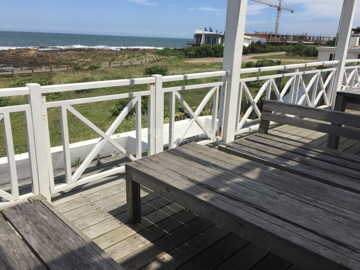 Apartamento ID.13096 - Primera linea al mar en montoya apto 2 dorm