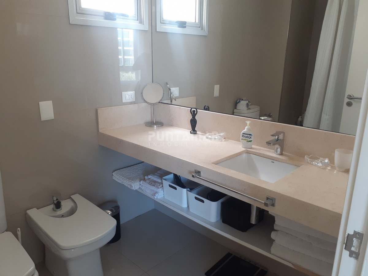Apartamento ID.212815 - APARTAMENTO EN ALQUILER FRENTE AL MAR MANANTIALES
