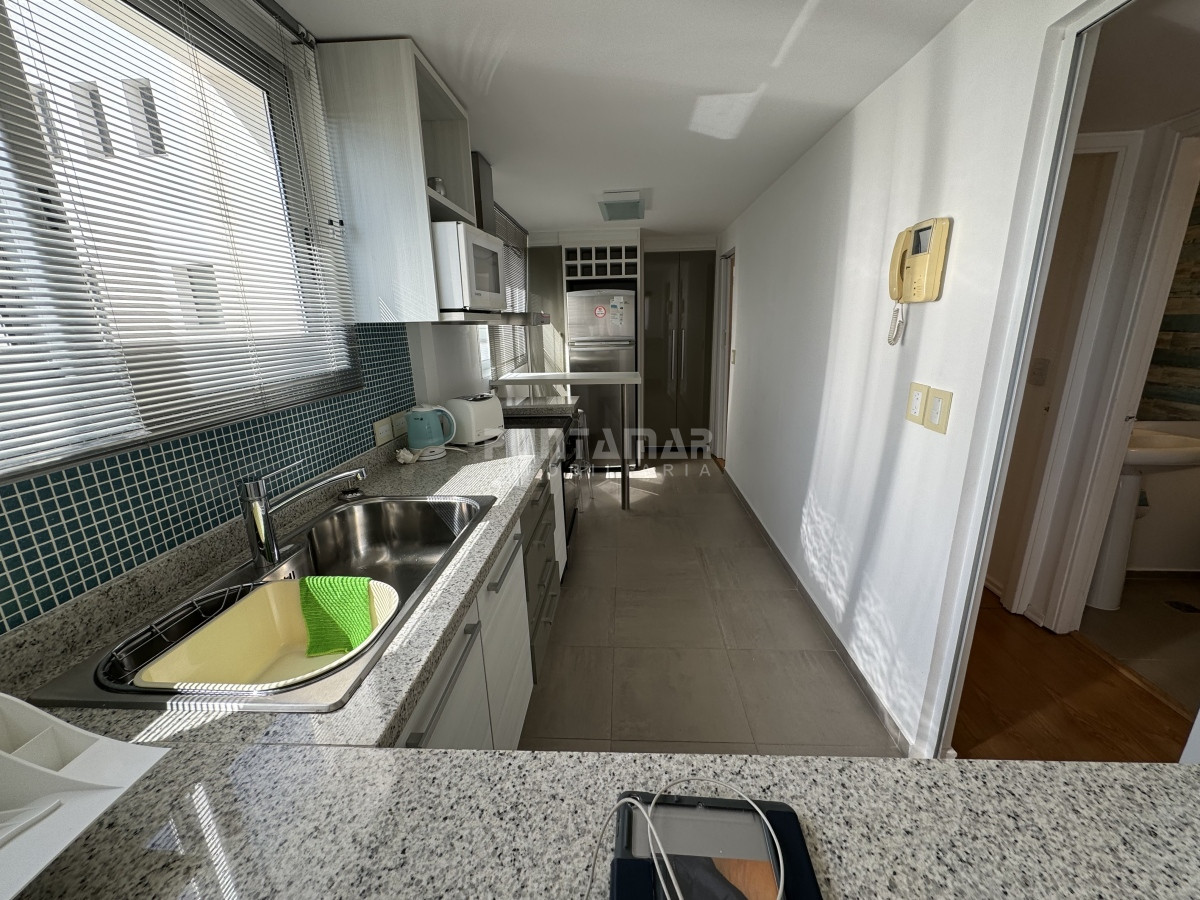 Apartamento ID.1351 - Reciclado en venta, vista al puerto