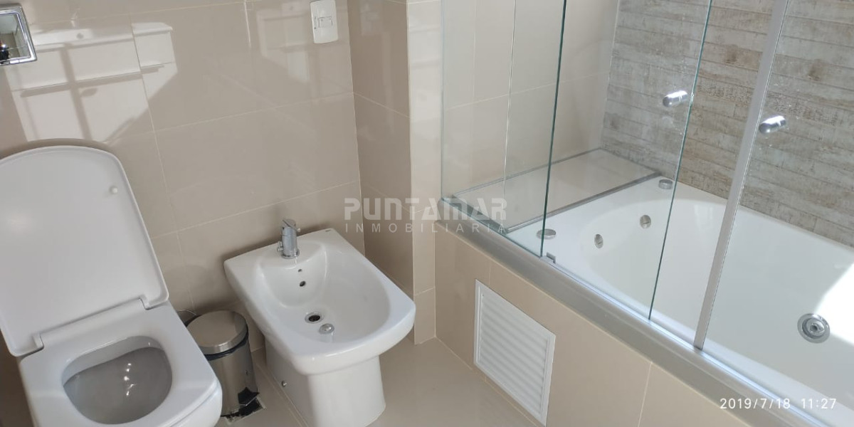 Apartamento ID.211971 - Departamento en alquiler Edificio Look Punta del Este