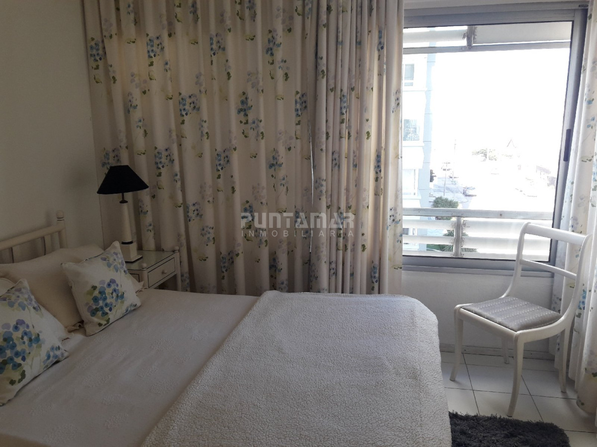 Apartamento ID.1254 - Edificio con servicio de mucamas ubicado en La Península a pasos del puerto