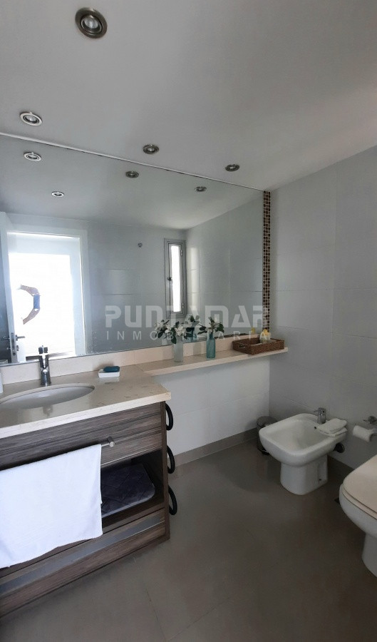 Apartamento ID.212910 - DEPARTAMENTO DE 2 DORMITORIOS CON VISTA AL MAR