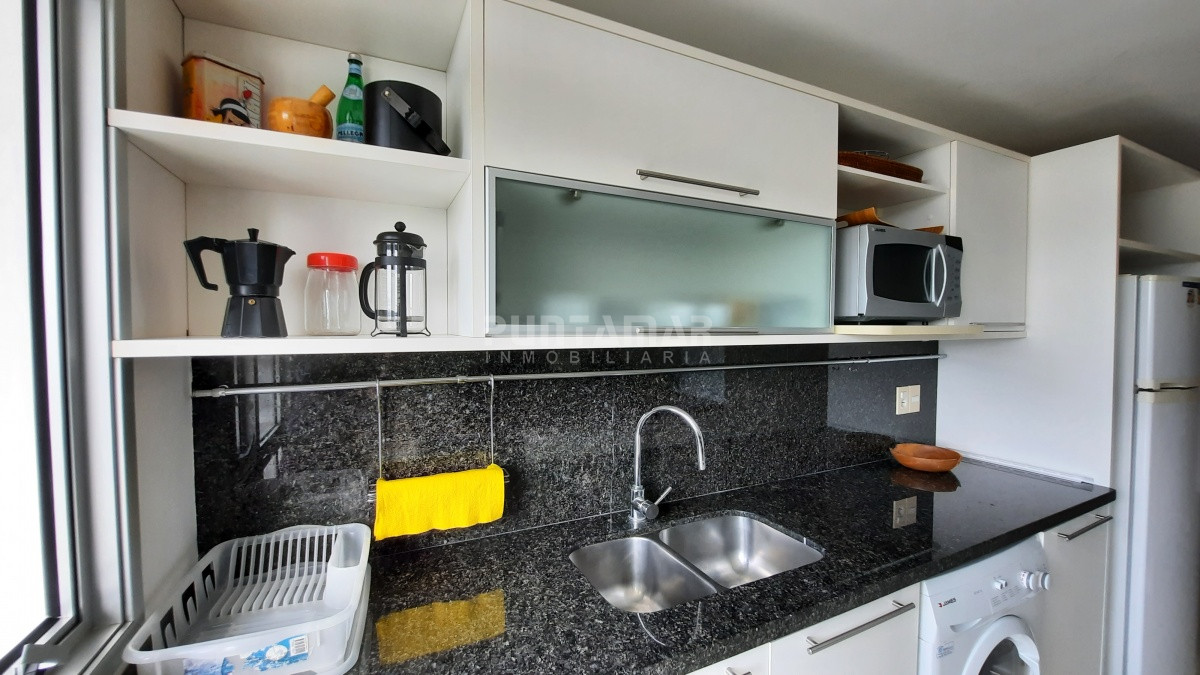Apartamento ID.211769 - DEPARTAMENTO EN TORRE DE CATEGORIA CON VISTA A PLAYA MANSA