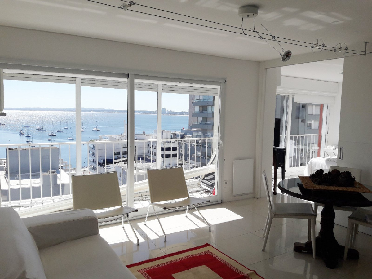 Apartamento ID.211651 - DIVINO APARTAMENTO EN ZONA DE PENINSULA, TERRAZA CON UNA VISTA INCREIBLE Y MUY LUMINOSO, A PASOS DEL PUERTO Y PLAYA..!!!