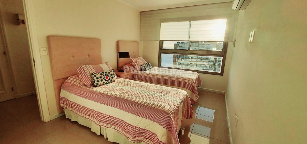 Apartamento ID.213329 - IMPORTANTE DEPARTAMENTO DE 3 DORMITORIOS EN SUITE EN EDIFICIO DE CATEGORIA
