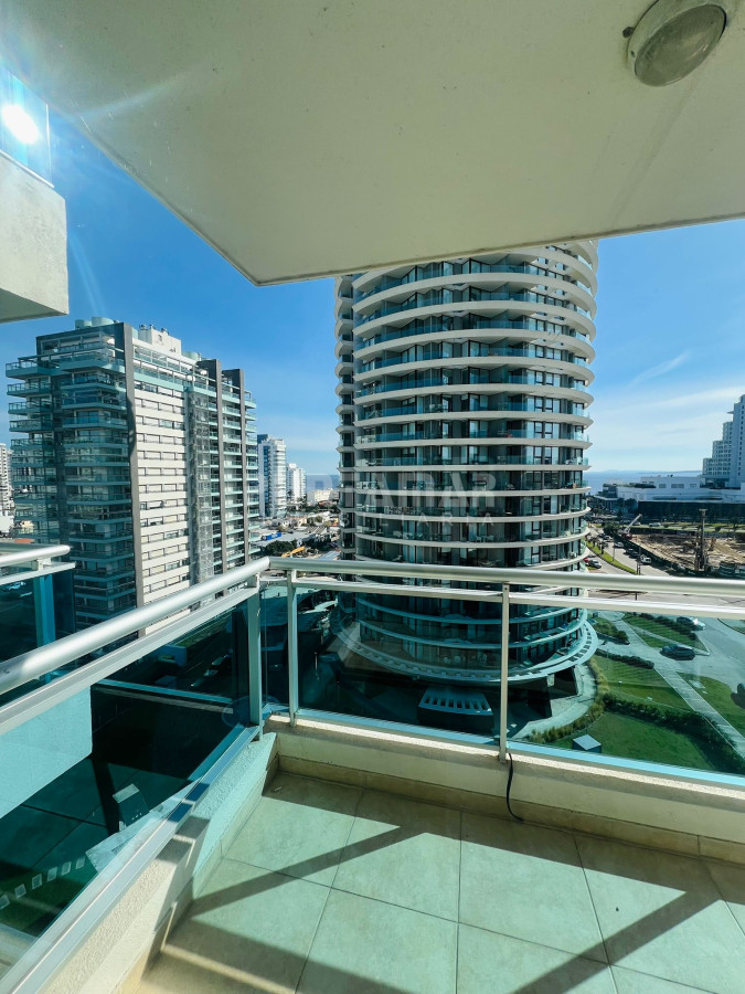 Apartamento ID.213731 - EXCLUSIVO PENTHOUSE DE 3 DORMITORIOS SOBRE AVENIDA CHIVERTA