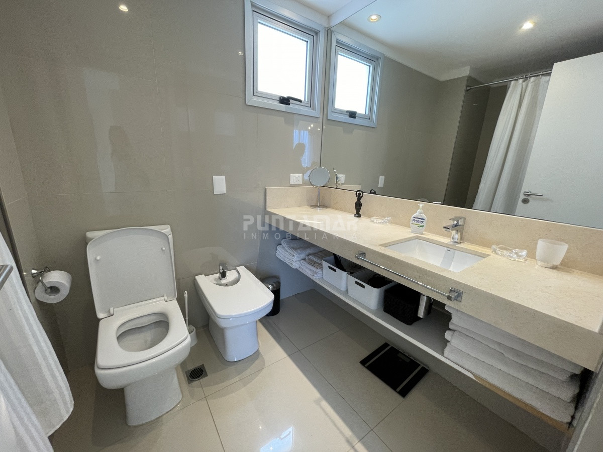 Apartamento ID.212815 - APARTAMENTO EN ALQUILER FRENTE AL MAR MANANTIALES