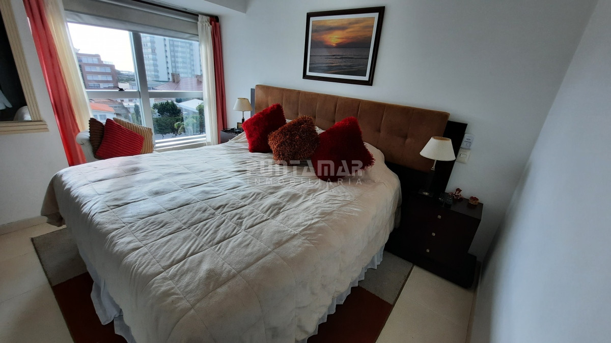 Apartamento ID.211635 - DEPARTAMENTO CON EXCELENTE VISTA A PLAYA MANSA 