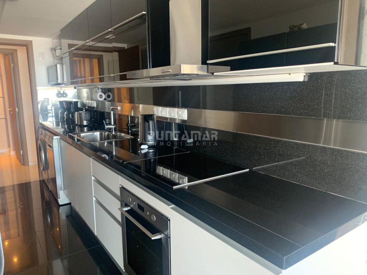 Apartamento ID.212207 - DEPARTAMENTO DE 3 DORMITORIOS EN LA BRAVA EN EDIFICIO DE CATEGORIA