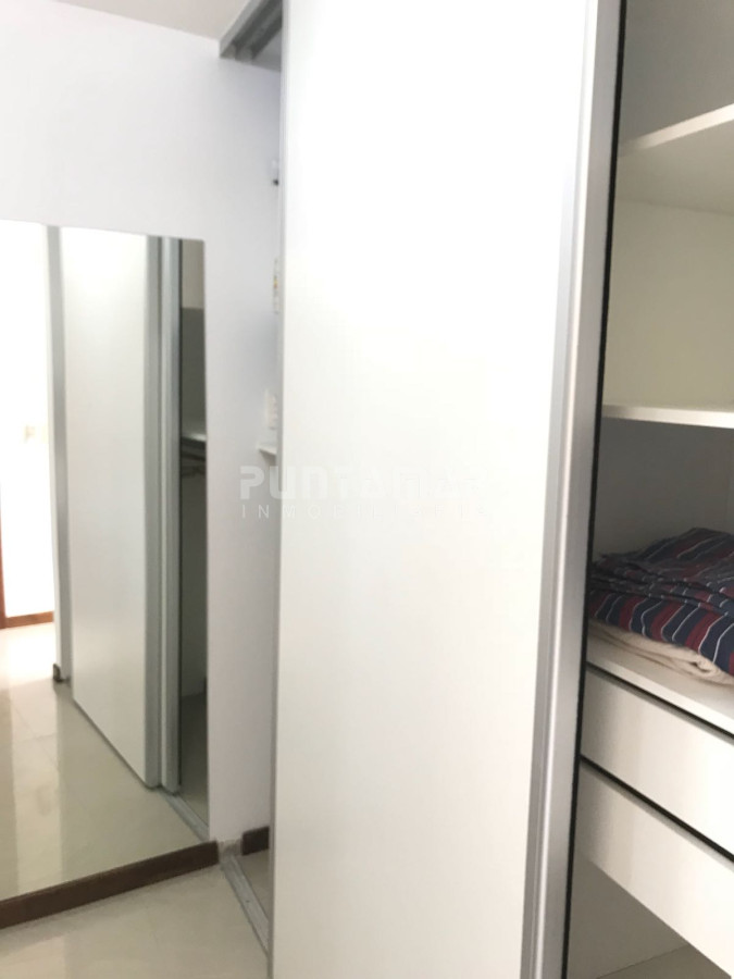 Apartamento ID.211840 - DIVINO APARTAMENTO UBICADO EN PLANTA BAJA CON TERRAZA AL PARQUE , PARRILLERO PROPIO Y  VISTA PANORAMICA HACIA LA PLAYA Y PUESTA DE SOL.