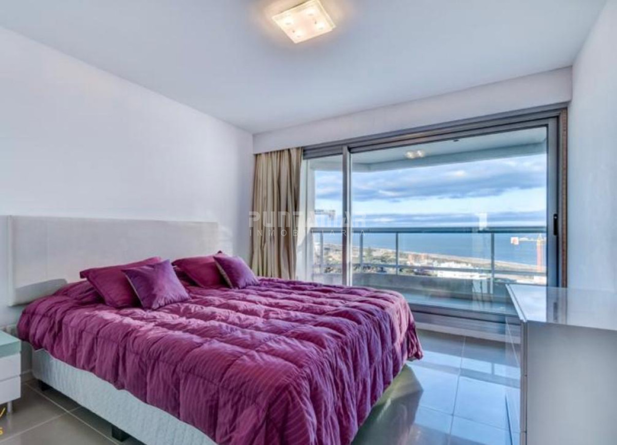 Apartamento ID.213817 - VENTA DEPARTAMENTO DE 3 DORMITORIOS EN QUARTIER DEL MAR.