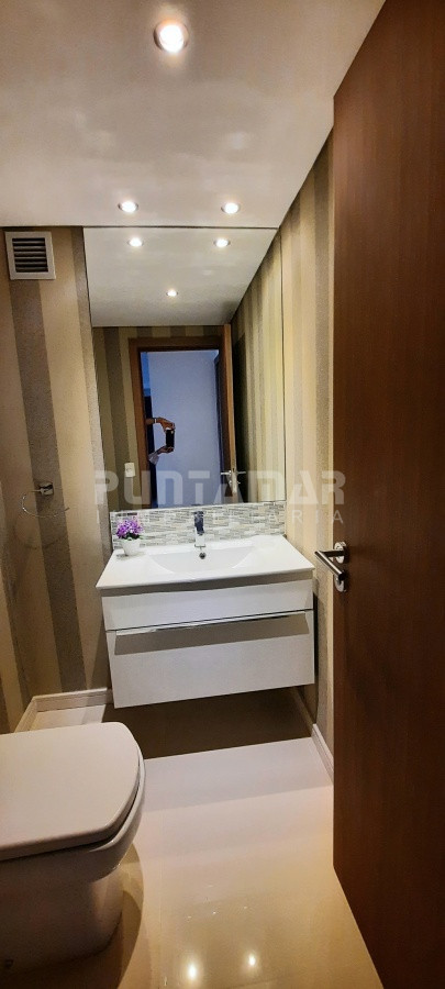 Apartamento ID.212618 - DEPARTAMENTO DE 2 DORMITORIOS EN LA BRAVA EN EDIFICIO DE CATEGORIA 