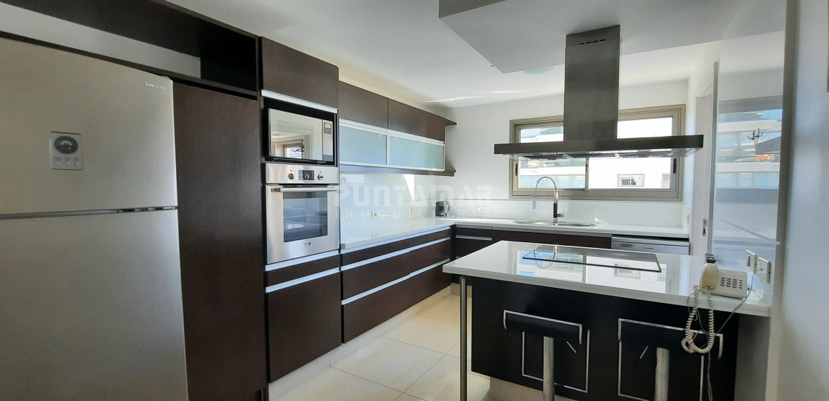 Apartamento ID.1338 - DEPARTAMENTO DE 3 DORMITORIOS EN EDIFICIO DE CATEGORIA 