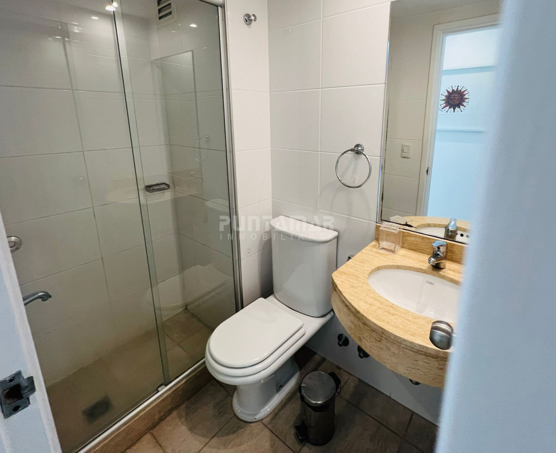 Apartamento ID.213730 - DEPARTAMENTO DE 2 DORMITORIOS CON BALCON SOBRE AVDA. CHIVERTA